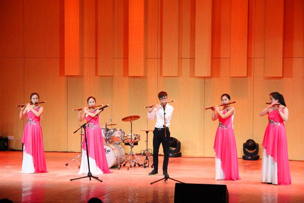 bat365“音乐之声”协会举办器乐大赛