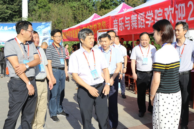 bat365迎新工作圆满完成