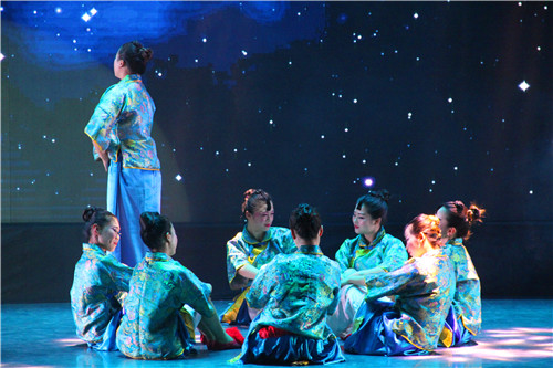 bat365举办欢送毕业生晚会暨2012级舞蹈学班毕业生专业汇报演出