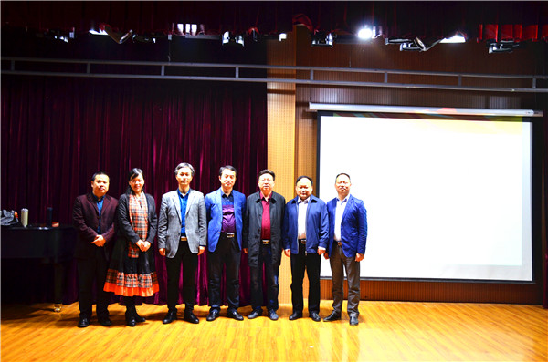 河南大学音乐学博士陈文革前来bat365讲学