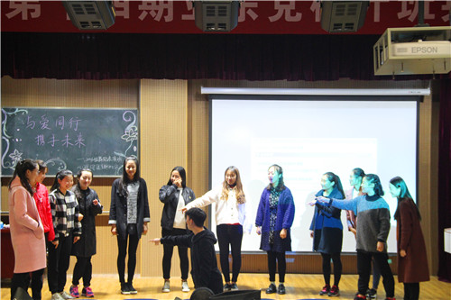 2016102509102671.jpg bat365开展大学生心理健康主题班会活动