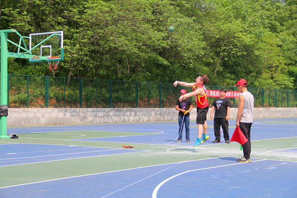 bat365在校第三十五届春季运动会中获佳绩