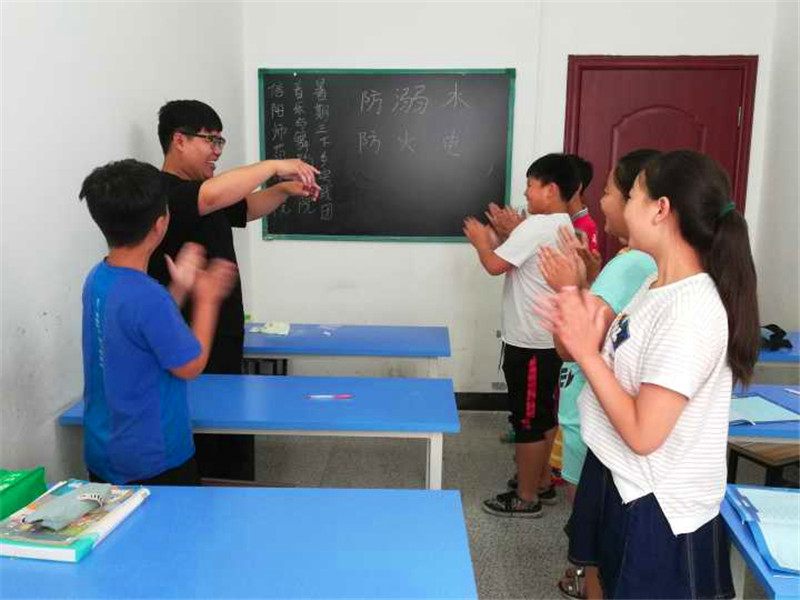 2018082316054658.jpg 【暑期社会实践专题】暑期社会实践防溺水宣传教育活动举行