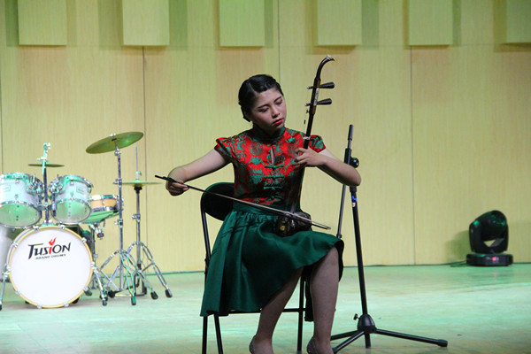 bat365“音乐之声”协会举办器乐大赛