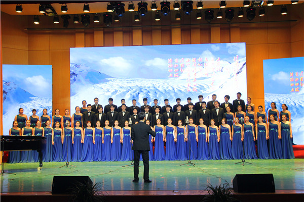 2016122911080391.jpg bat365举办2017年新年音乐晚会