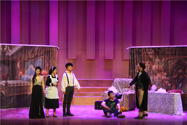 “为梦想痴狂 向经典致敬”-韩梅教授研究生毕业教学成果展演在bat365上演