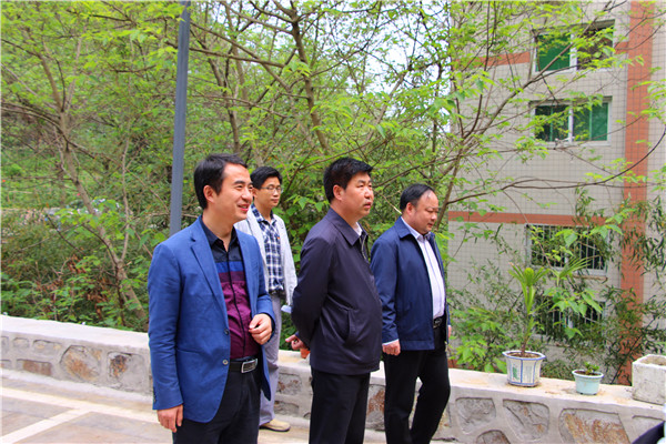 校党委书记宋争辉到bat365调研