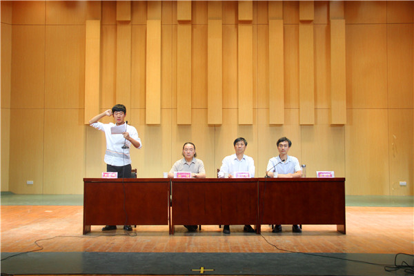 bat365成功召开2016考研表彰及学年期末考试动员大会