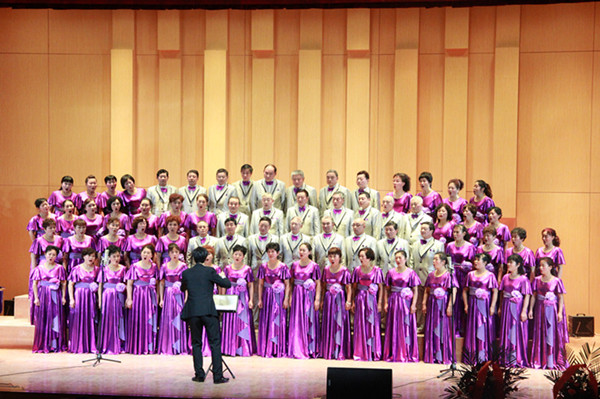 bat365大学生合唱团成功举办“倾听和声”合唱音乐会
